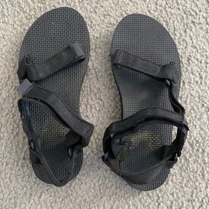 Black Teva sandals